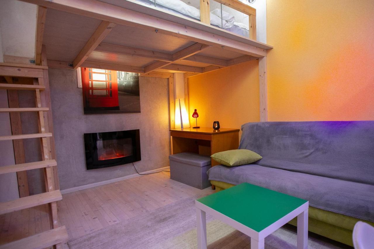 Orange And Blue Studio Downtown 5 Min From White Tower Lägenhet Thessaloníki Exteriör bild